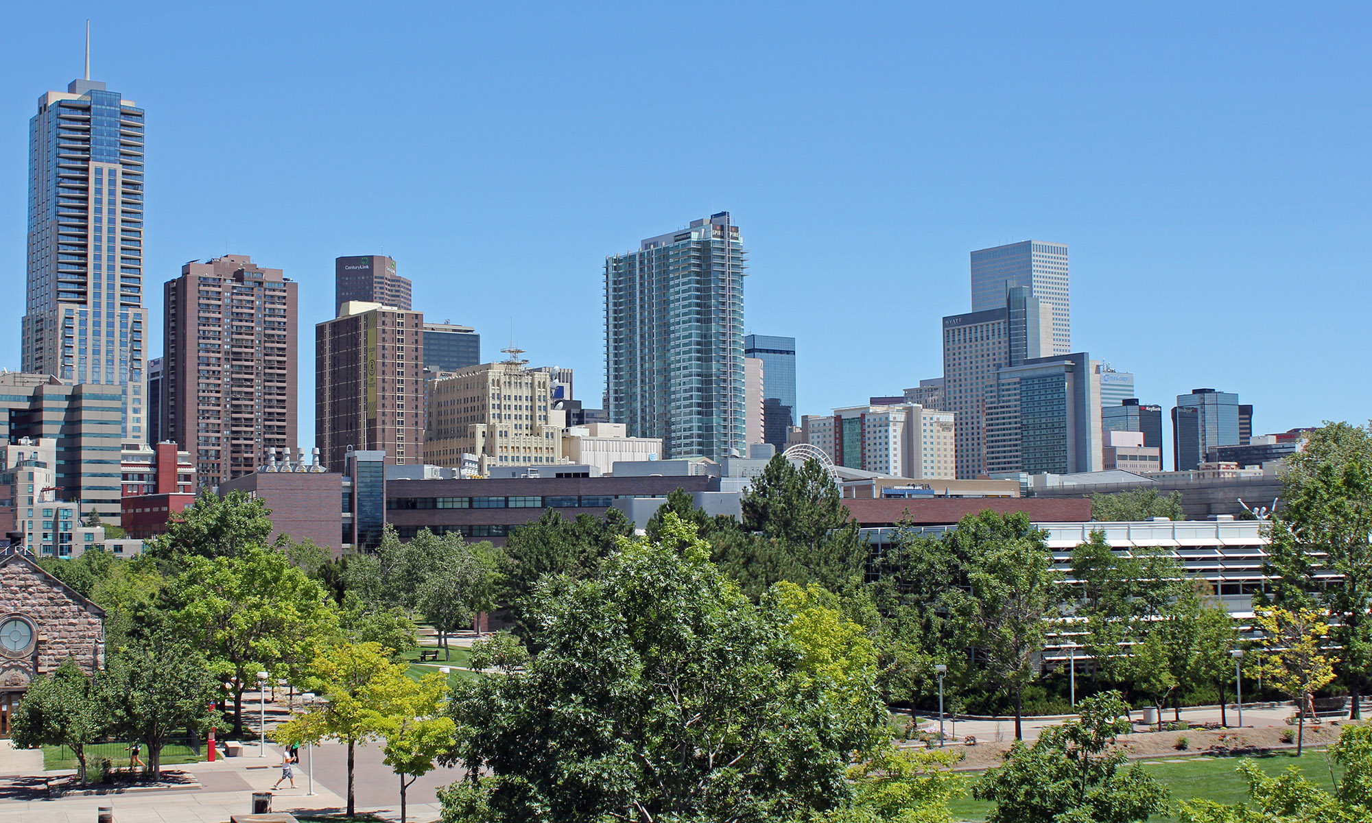 daytime-skyline-of-downtown-denver-colorado-2000-1200a